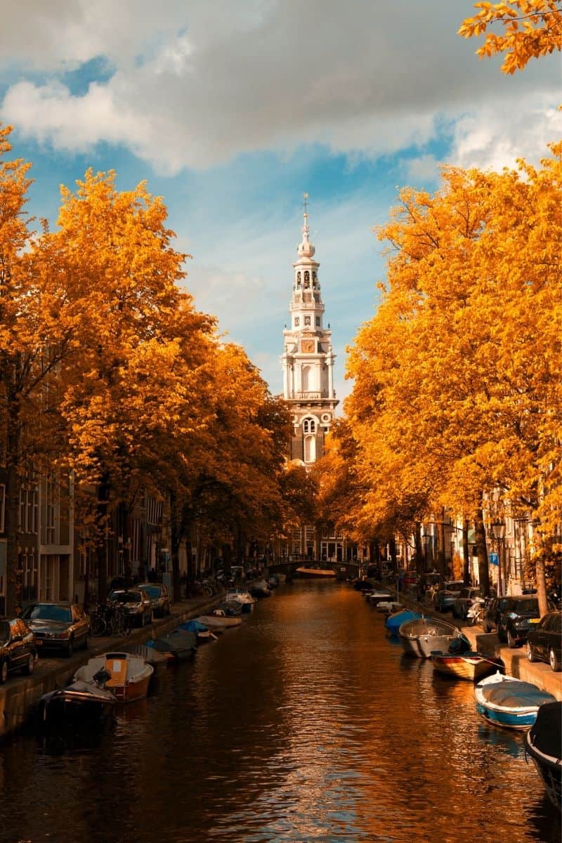 19 FUN Facts About Amsterdam That Will Amaze You!