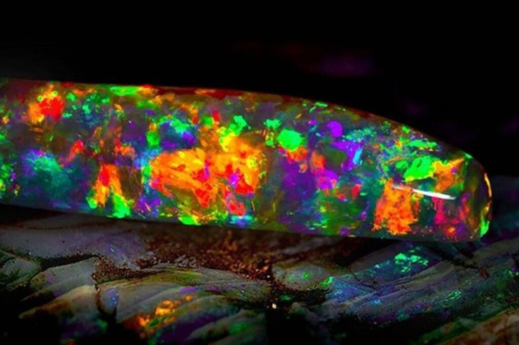 worlds biggest opal