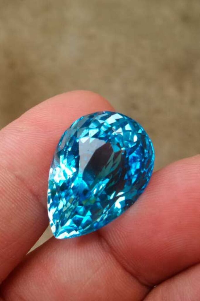 blue topaz facts