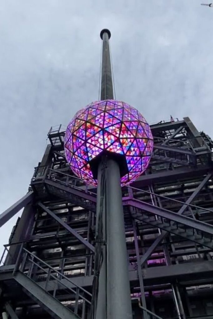 glitter ball time square