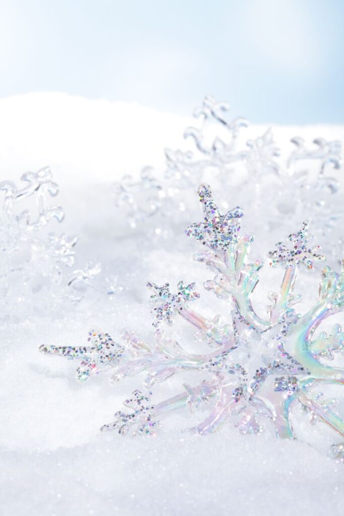 how are snowflakes made