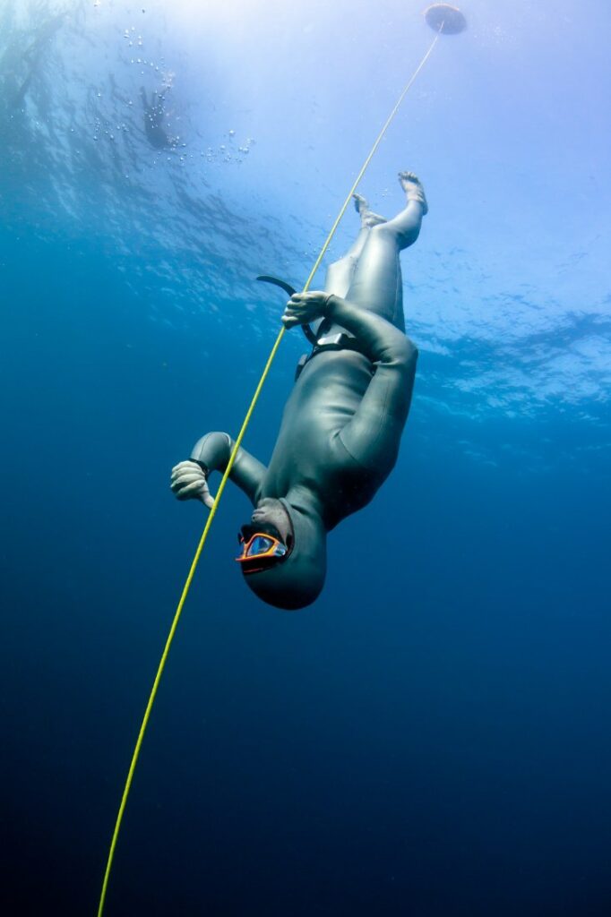 world record for holding breath